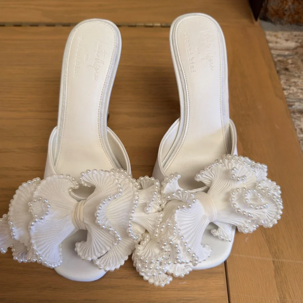Gianni Bini x Venita Aspen Harlow Pearl Bow Dress Sandals - Picture 2 of 5